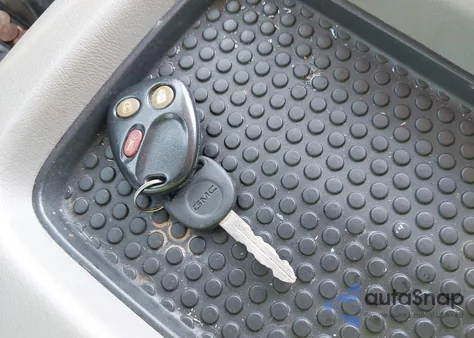 2005 GMC Yukon Slt z USA, uszkodzony, nr VIN 1GKEC13TX5R148799